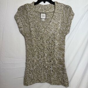 At Last Women's Tan/Cream V-Neck Sweater Size L